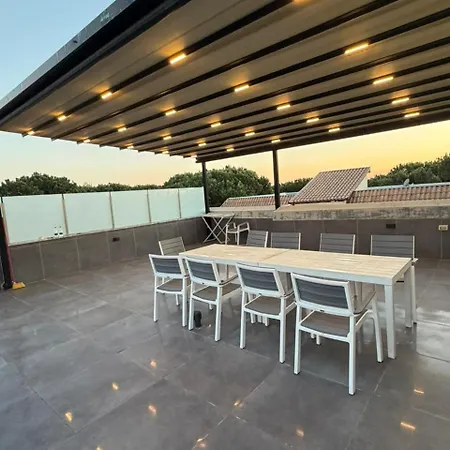 Golem, Poem Rooftop & Bbq Family * Golem (Tirana)